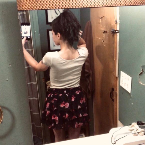Rue21 floral skirt - Picture 2 of 3